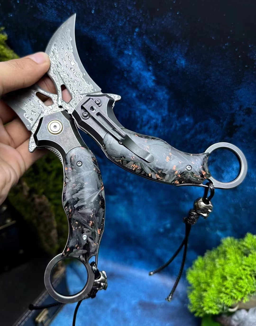 Eagle Claw Carbon Fiber Handle Damascus Blade Karambit Folding Knife