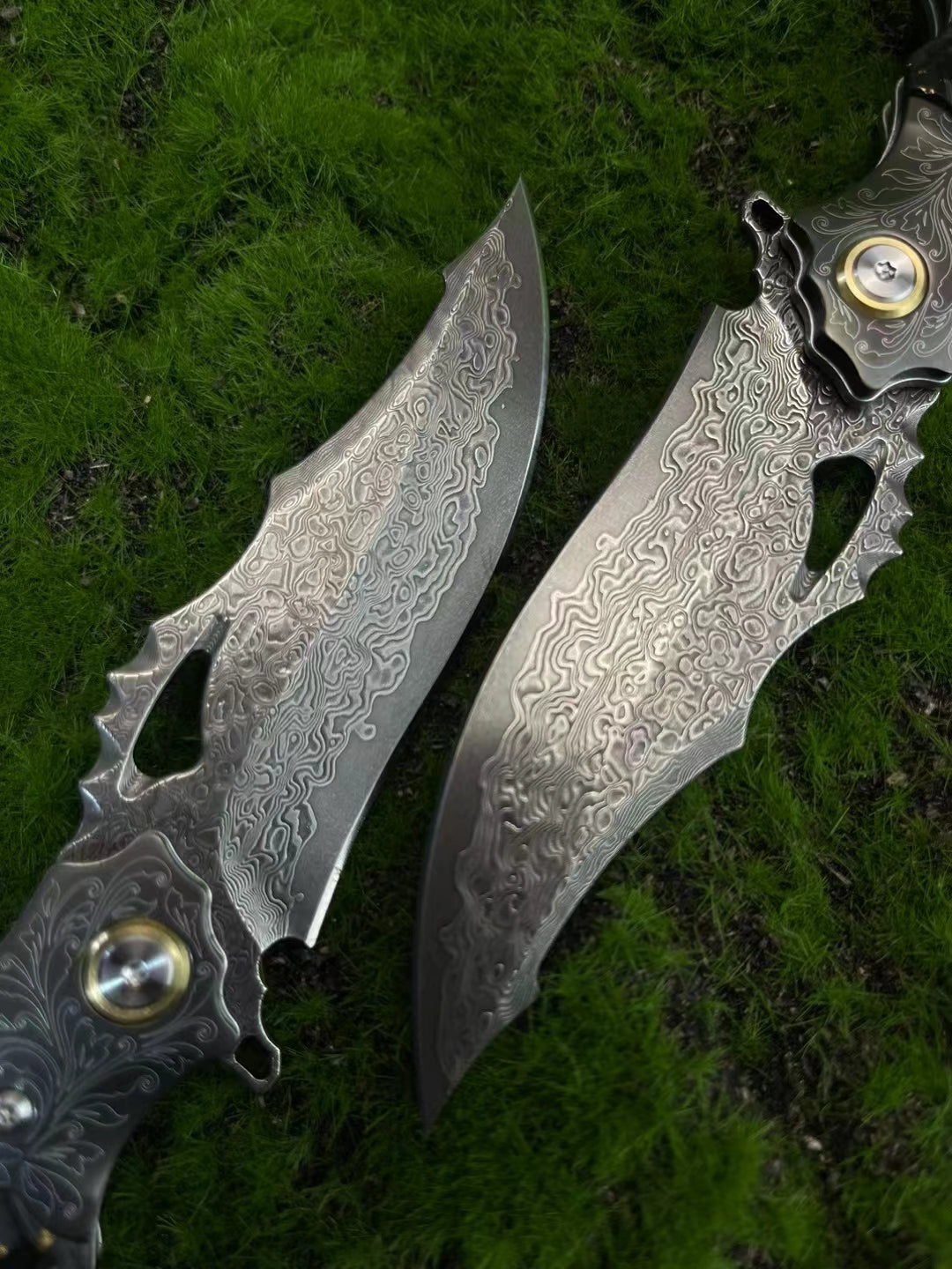 Eagle Eye Damascus Blade Outdoor Pocket Folding Knife