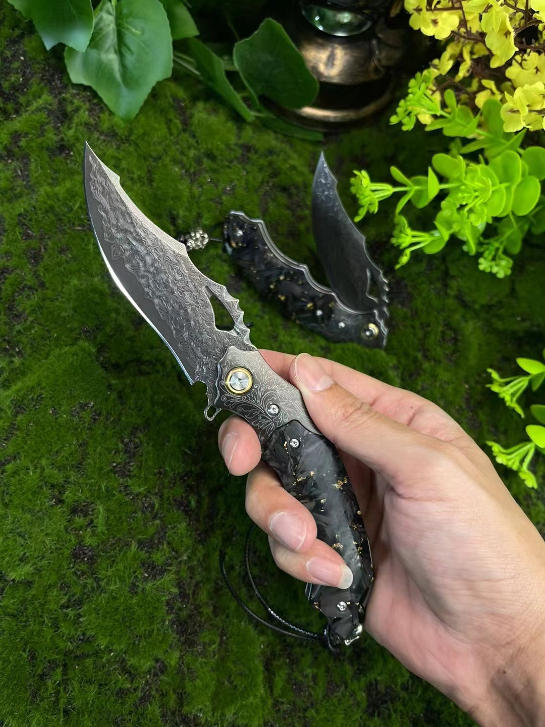 Eagle Eye Damascus Blade Outdoor Pocket Folding Knife