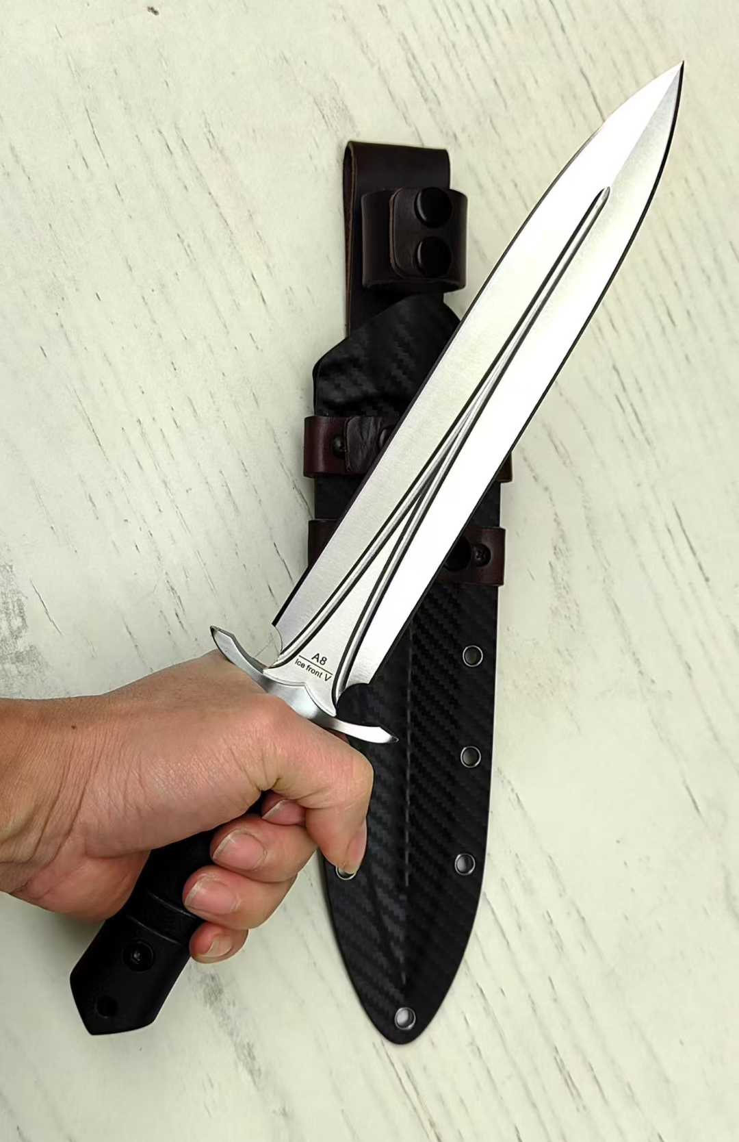 Bolte Ice Front V A8 Steel Dagger Double Blade Knife