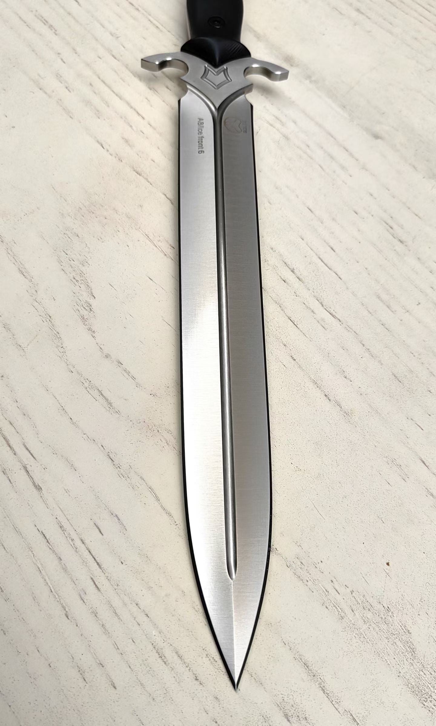 Bolte Ice Front 6 A8 Steel Dagger Double Blade Knife
