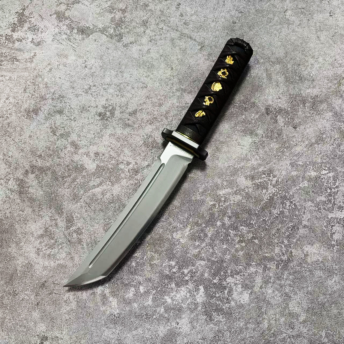 Reclusedge SLD Steel Outdoor Small Samurai Fixed Blade Knife Buy it on Amazon