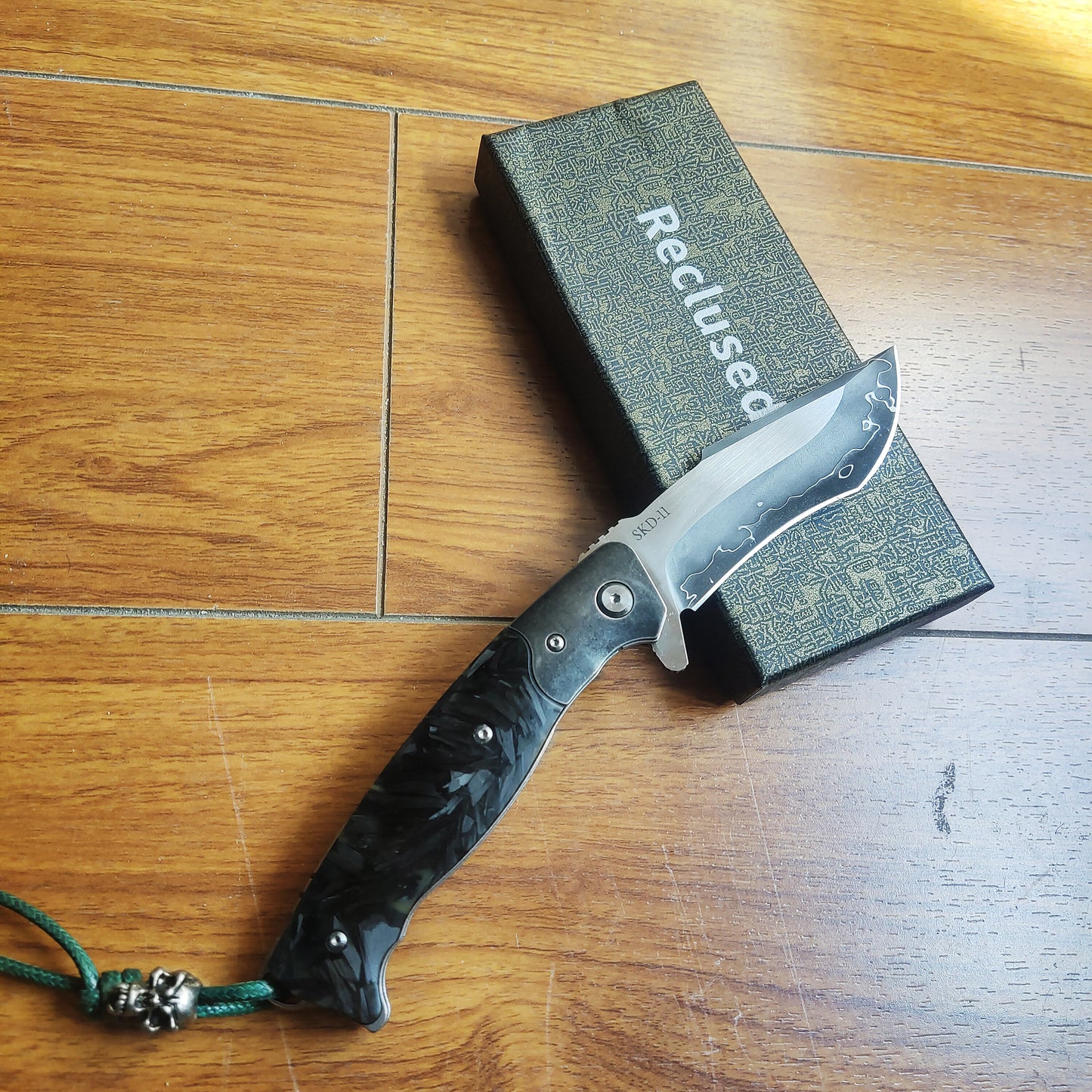 Reclusedge SKD-11 Steel Blade Carbon Fiber Handle Folding Knife