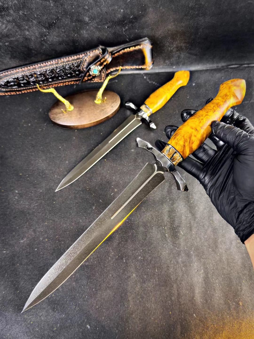 Emperor Wooz Steel Dagger Double Blade Knife
